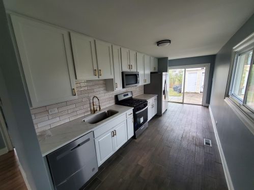 16432 Ashland Ave, Dixmoor, IL