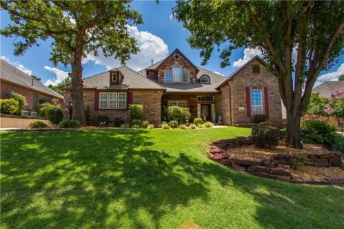 733 Fox Tail Dr, Edmond, OK 73034-7343