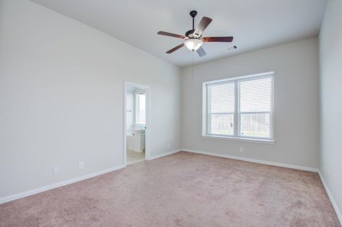 5611 Jay Thrush Dr, Richmond TX 77407 exterior