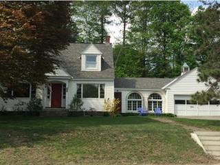 487 Western Ave, Brattleboro, VT 05301-2512