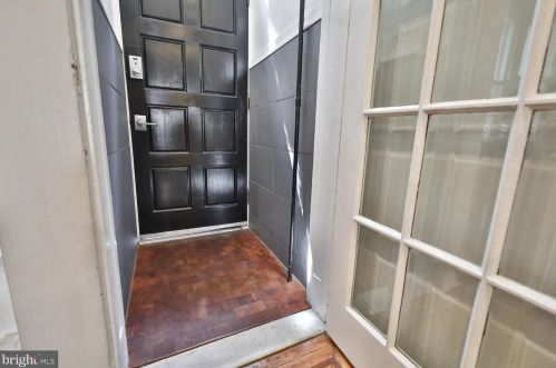 747 Marvine St, Philadelphia, PA 19147-2610