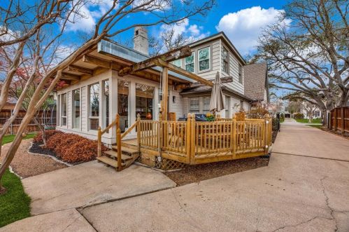 3405 Bryn Mawr Dr, Dallas TX 75225-7723 exterior