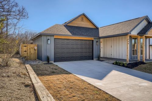 1464 Rosedale St, Fort Worth TX  76104-5633 exterior