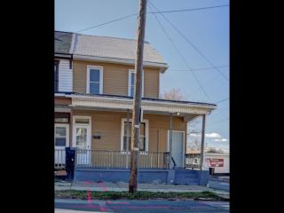426 Harrisburg St, Harrisburg, PA 17113-2137