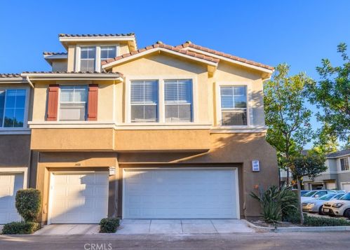 1407 Elmhurst, Irvine CA  92618-4024 exterior