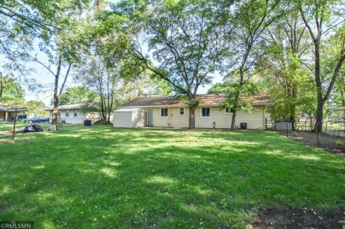11316 Heights Dr, Minneapolis MN  55433-3528 exterior