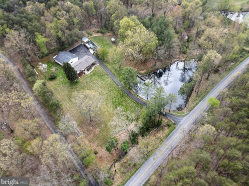 340 Highland Ridge Rd, Berkeley Springs WV  25411-3898 exterior
