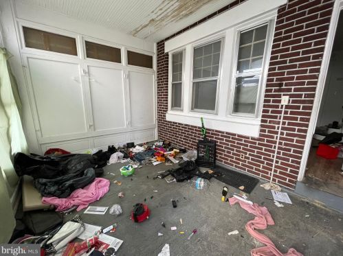 5458 11th St, Philadelphia, PA 19141-3005