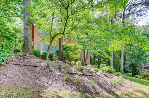 1647 Oakford Ct, Marietta, GA 30064-4183