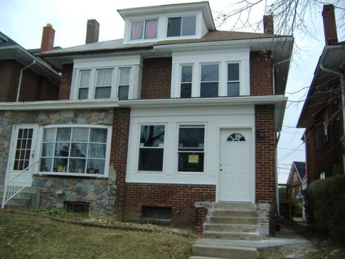 1817 State St, Harrisburg, PA 17103-1552