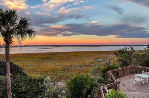 217 Sea Marsh Dr, Johns Island, SC 29455-5526
