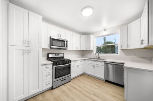 4765 Central Ave, Riverside CA  92506-2332 exterior