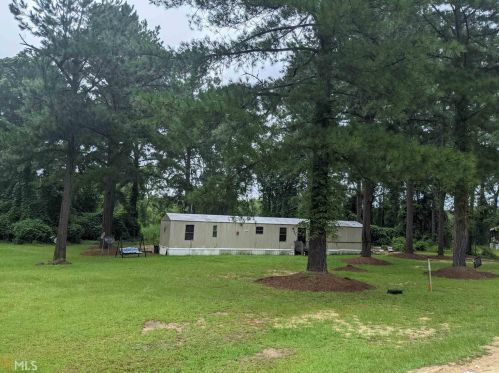 109 Banana Cir, Hiltonia, GA 30467-4504