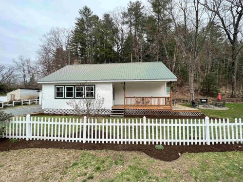 293 Plain St, Unity, NH 03743-3405
