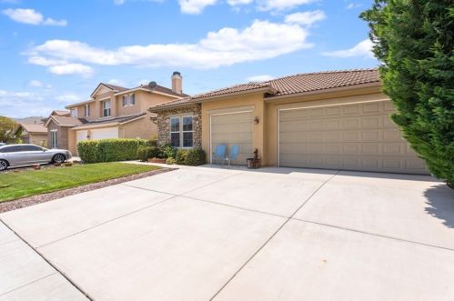 25107 Portica Ct, Wildomar, CA 92595-7528