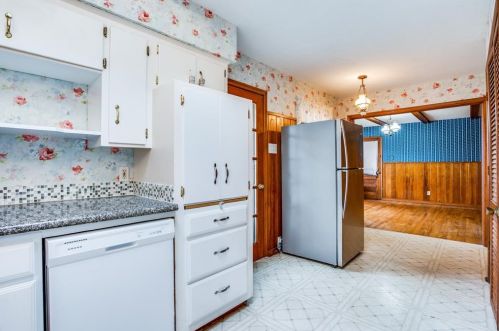 809 Blossom Rd, Garland TX 75041-2955 exterior