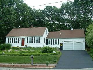 30 Teakwood Dr, Coventry, RI 02816-8550