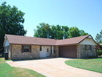 2548 Cypress Ave, Norman, OK 73072-6846