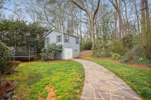 4680 Hitching Post Trl, Atlanta GA  30342-2816 exterior