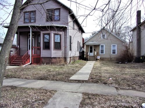 124 Hobbs Ave, Joliet, IL 60433-1220