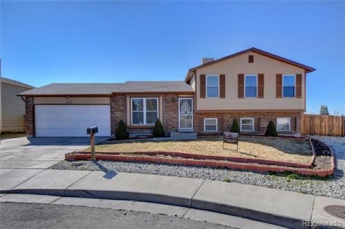 1125 Norfolk St, Denver, CO 80011-7513