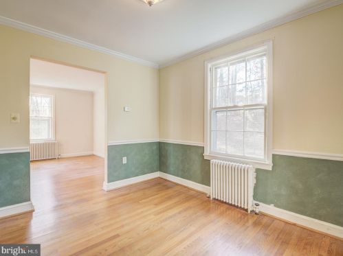 12500 Meadowood Dr, Silver Spring MD 20904-2928 exterior