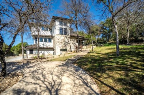 1300 Brians Meadow Cv, Austin TX  78746-6757 exterior
