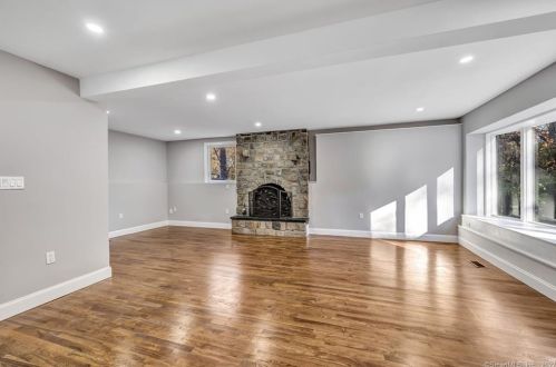 749 Booth Hill Rd, Huntington CT  06484-3461 exterior