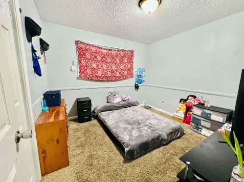 8519 Don Ramon Dr, Stockton, CA 95210-1301