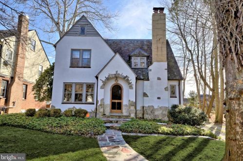 6 Kensington Ave, Trenton, NJ 08618-3328