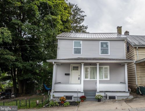 18 Morgan St, Duncannon, PA 17020-1004