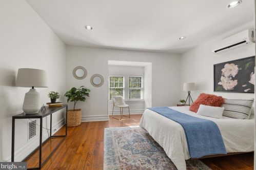 231 Mulberry St, Lancaster PA  17603-3741 exterior