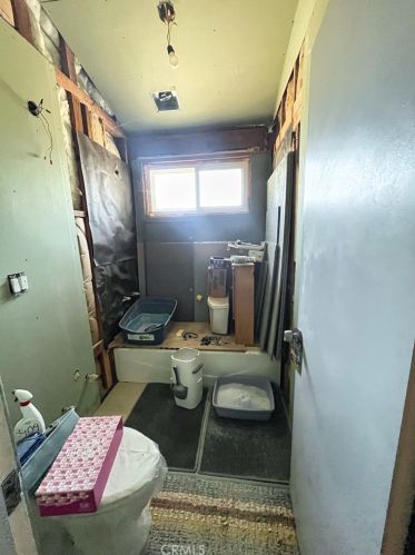 9931 Cris Ave, Anaheim CA  92804-5915 exterior