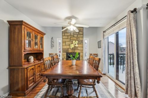 145 Nottingham Sq, Hackettstown NJ  07840-4236 exterior