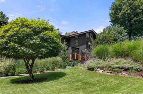 44 Tory Hill Ln, Norwalk, CT 06853-1138