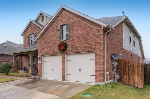 5904 Paddlefish Dr, Fort Worth, TX 76179-7634
