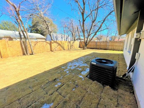 1221 Fairmont St, Irving TX  75062-6653 exterior