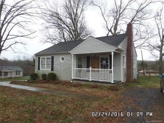 1301 Collinston Dr, Gastonia, NC 28052-5600