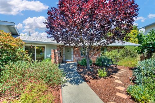550 Coventry Ct, Vacaville, CA 95688-3601