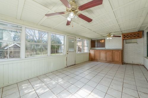 100 Grand Mdw Dr, Fort Worth TX 76108-3942 exterior