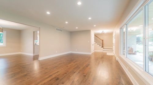 1135 Tulip Ln, Hammond IN  46321-3022 exterior