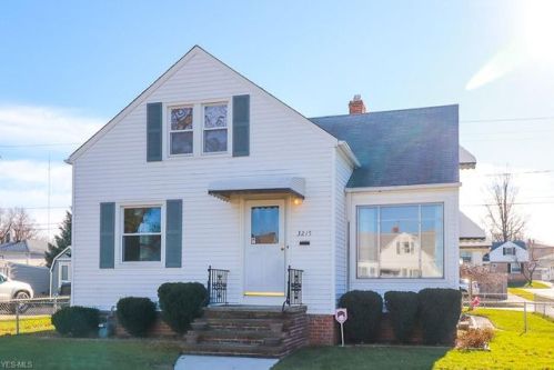 3215 Wellington Ave, Cleveland, OH 44134-3647