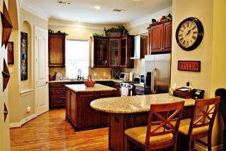 2726 Cortlandt St, Houston TX  77008-2239 exterior