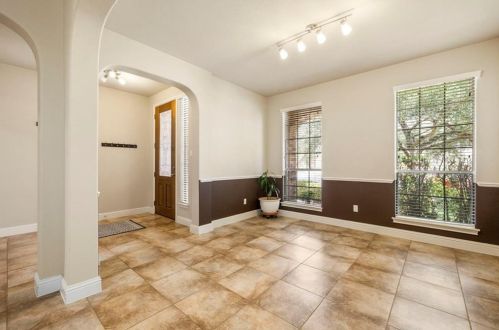 201 Desert Primrose Dr, Austin TX  78748-4031 exterior