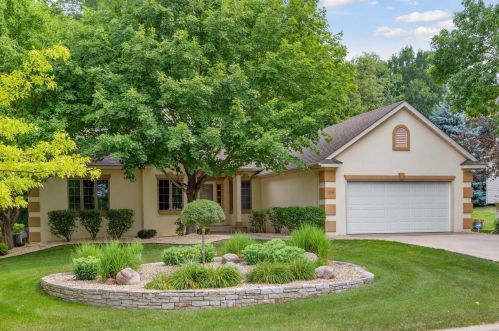 7188 Amberwood Ln, Prior Lake, MN 55378-5620