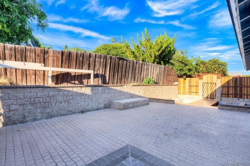 252 Plumosa Ave, Vista CA  92083-8022 exterior