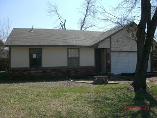 1615 Stevens Pl, Wagoner, OK 74467-3527