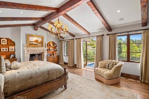 50 Golden Eagle, Irvine CA  92603-0308 exterior