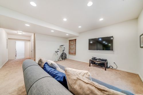 9262 510, Sandy UT 84070-6222 exterior