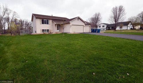 20605 Georgia Ave, Columbus, MN 55025